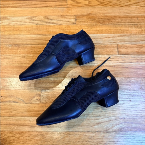 women's black leather and mesh practice ballroom dance shoes. Size 36.5 EU/ 6.5 - Picture 3 of 5